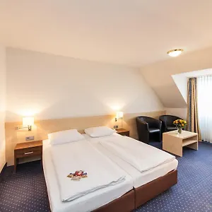 Hotel Mariella ***